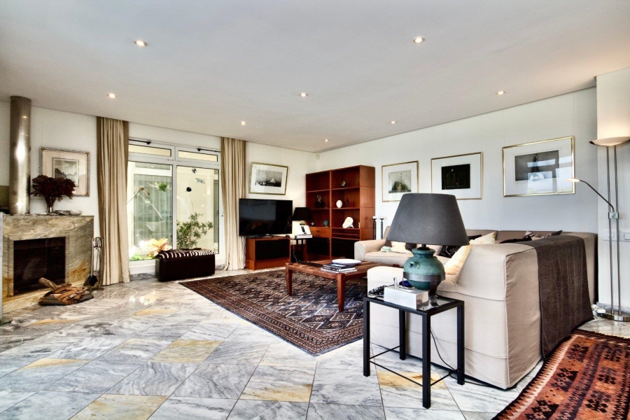 To Let 4 Bedroom Property for Rent in Sunset Links Western Cape